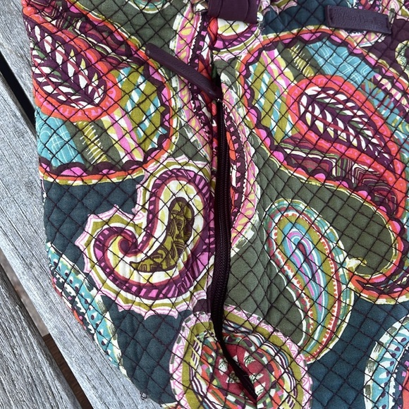 👜 Colorful Vera Bradley Heirloom Paisley Print Hadley East West Tote Pur… - Picture 9 of 16